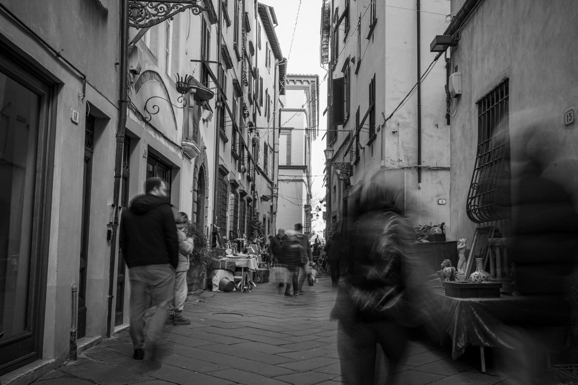 Ferienwohnung Bilocale Economico, In Pieno Centro A Lucca Exterior foto